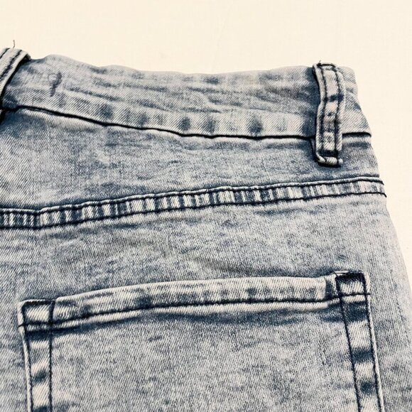 Aeropostale Aero High Rise Curvy Midi Denim Shorts Womens Size 10 Distressed - Picture 10 of 14